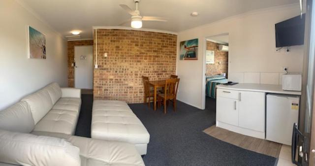 Golden Beach Motor Motel